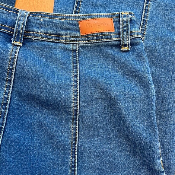 13. Umgee Flare Size 3 - Picture 2 of 7